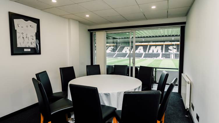 Executive Boxes x33