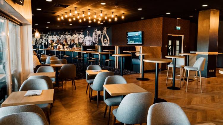 Captain's Club