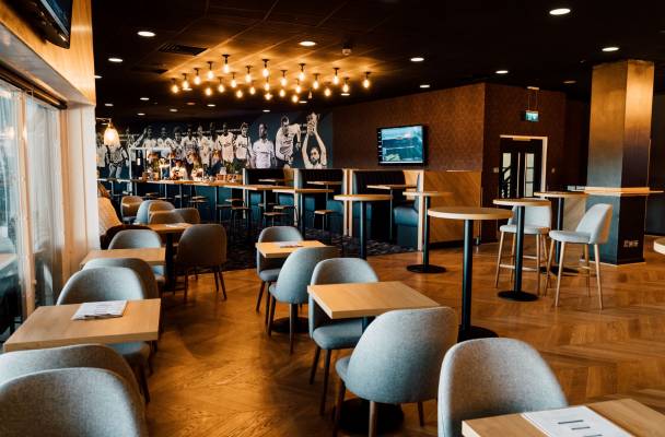 Captain's Club