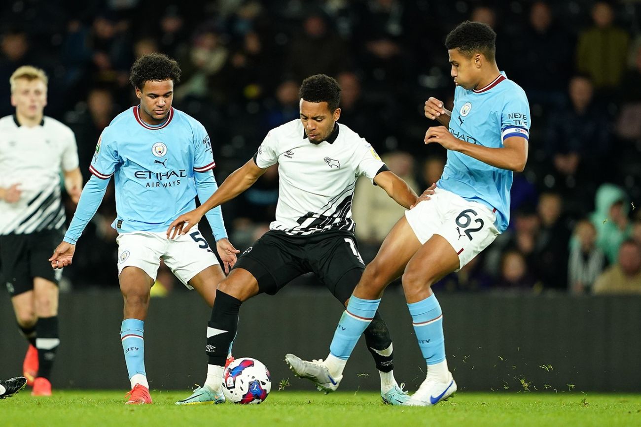 Manchester City defeat Young Boys 